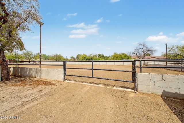 9420 E CACTUS Road, Scottsdale, AZ 85260