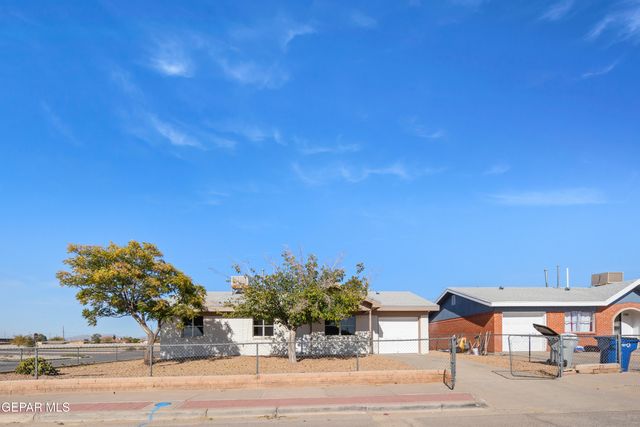 200 ROMERIA Drive, El Paso, TX 79907