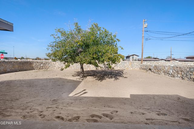 200 ROMERIA Drive, El Paso, TX 79907