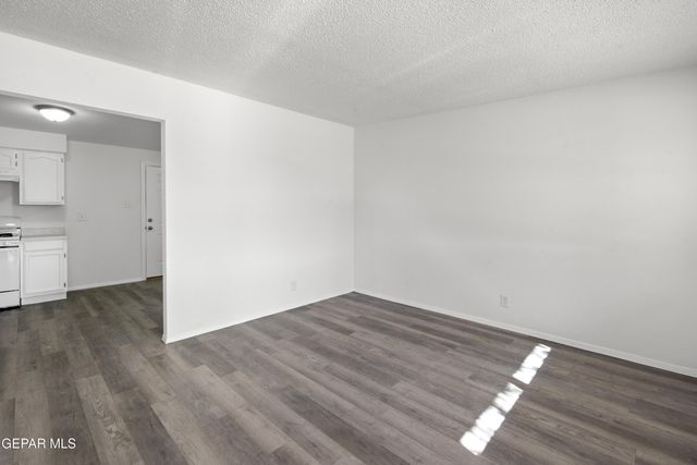 200 ROMERIA Drive, El Paso, TX 79907