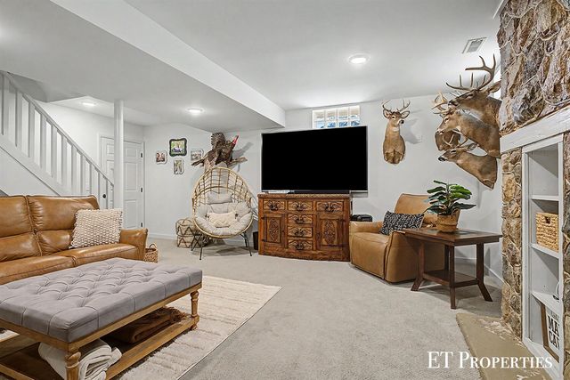 6645 Checkerberry Lane, Rockford, MI 49341