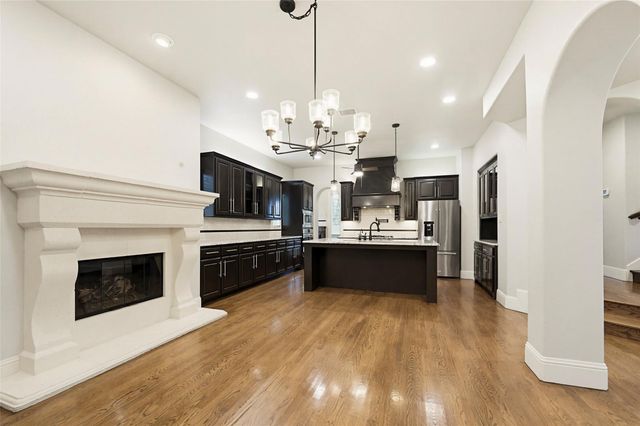 2201 Austin Waters, Carrollton, TX 75010