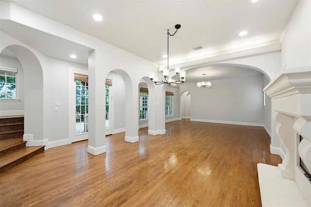 2201 Austin Waters, Carrollton, TX 75010
