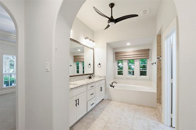 2201 Austin Waters, Carrollton, TX 75010