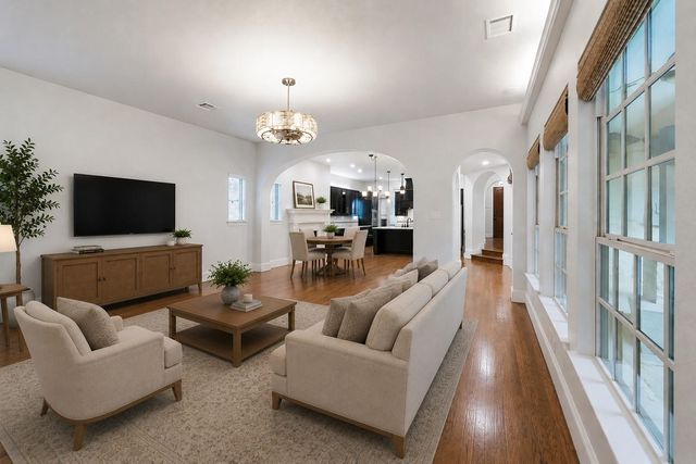2201 Austin Waters, Carrollton, TX 75010