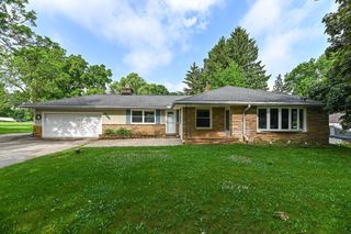 1545 S Johnson ROAD, New Berlin, WI 53146