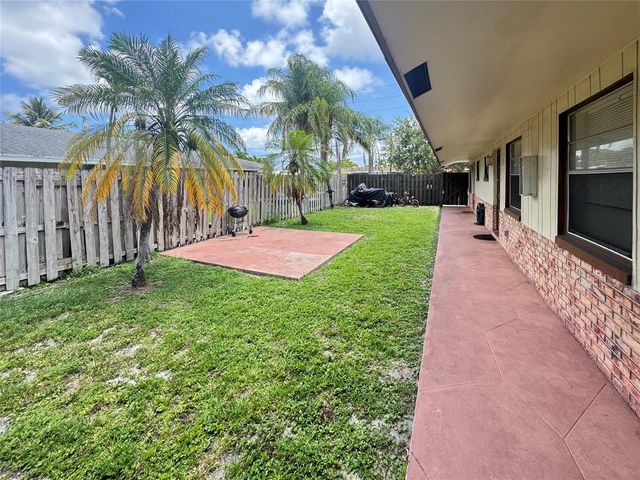 151 SW 15th Street, Pompano Beach, FL 33060