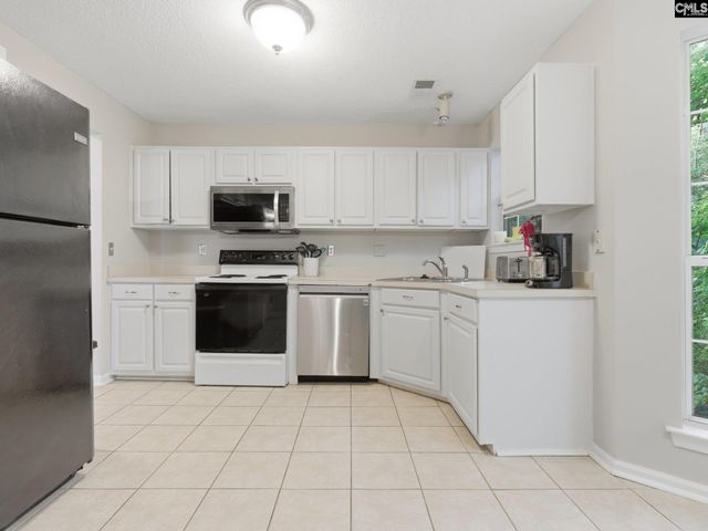 137 Highland Creek Lane, West Columbia, SC 29212