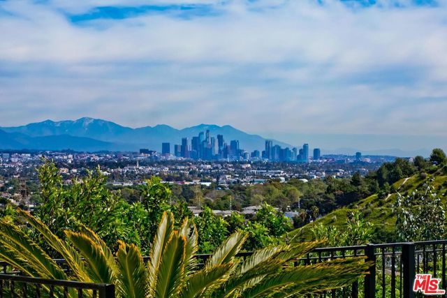 3903 Carol Court, Culver City, CA 90232