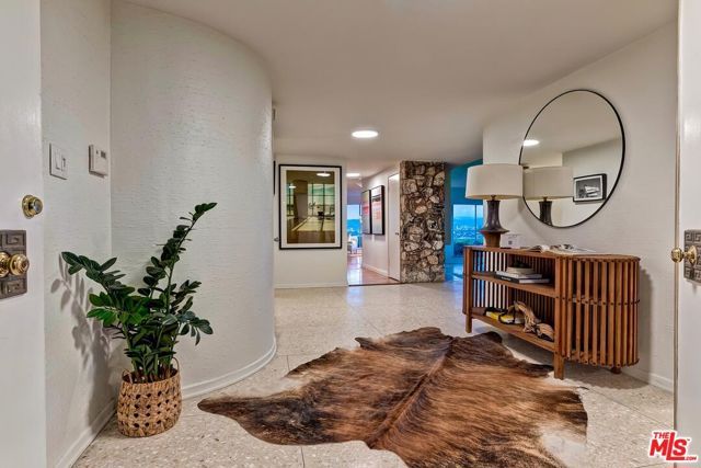 3903 Carol Court, Culver City, CA 90232