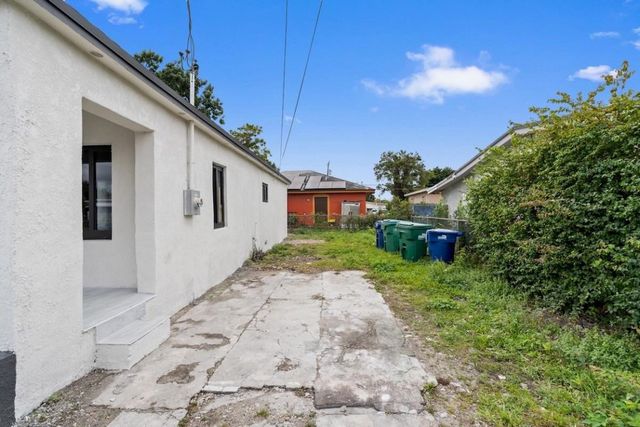 1430 NW 74th Street, Miami, FL 33147