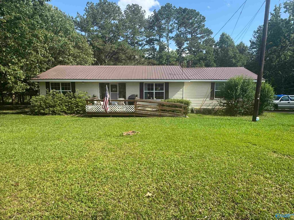 11033 Rocky Ford Road, Hokes Bluff, AL 35903