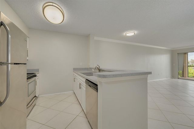 2400 FEATHER SOUND DRIVE 914, Clearwater, FL 33762