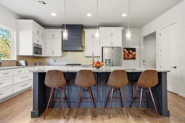 4861 W 77th Court S, Tulsa, OK 74132