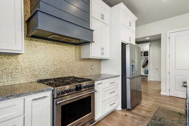 4861 W 77th Court S, Tulsa, OK 74132