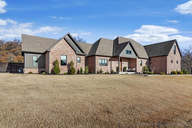 4861 W 77th Court S, Tulsa, OK 74132