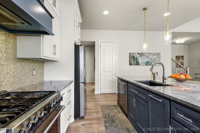 4861 W 77th Court S, Tulsa, OK 74132