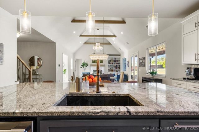 4861 W 77th Court S, Tulsa, OK 74132