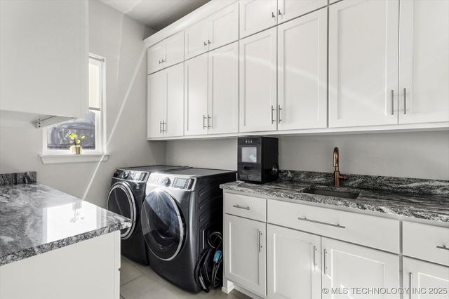 4861 W 77th Court S, Tulsa, OK 74132