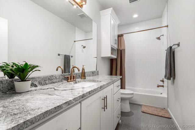 4861 W 77th Court S, Tulsa, OK 74132