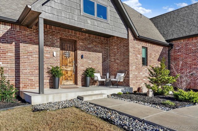 4861 W 77th Court S, Tulsa, OK 74132