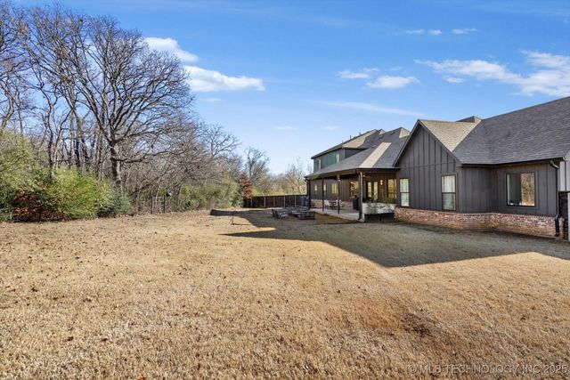 4861 W 77th Court S, Tulsa, OK 74132