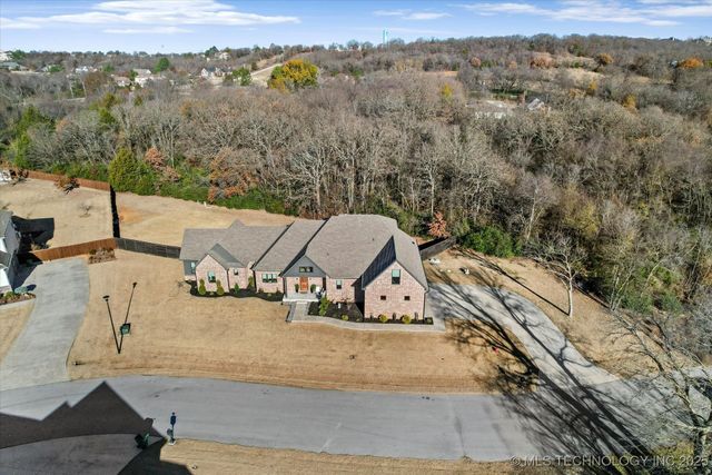 4861 W 77th Court S, Tulsa, OK 74132