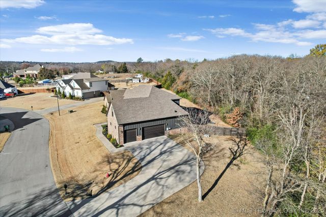 4861 W 77th Court S, Tulsa, OK 74132