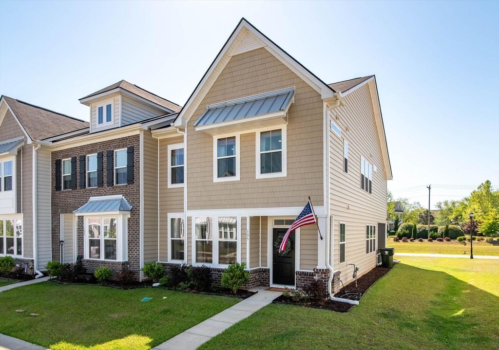 135 Pine Gate Drive, Summerville, SC 29483
