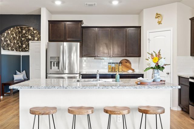 101 Break Ave, Taylor, TX 76574