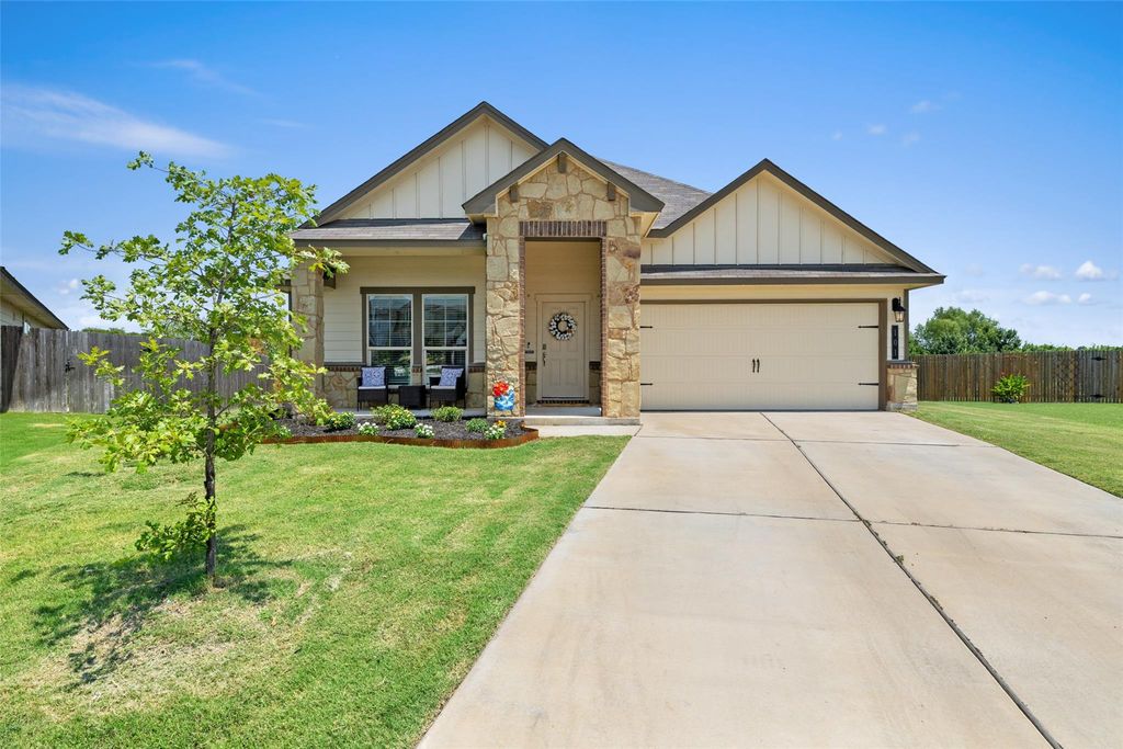 101 Break Ave, Taylor, TX 76574
