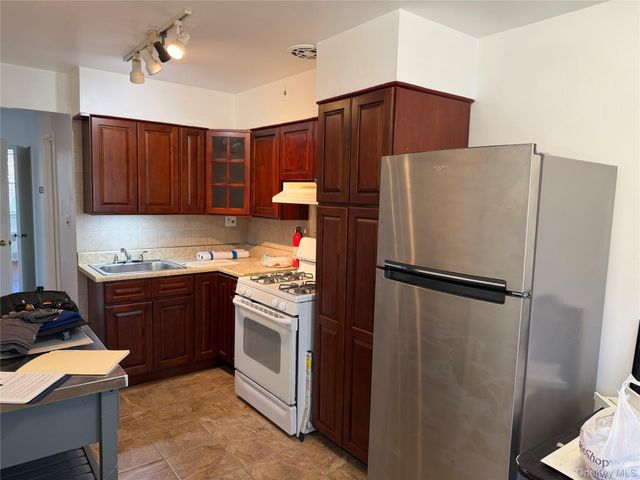 6320 Pleasantview Street, Middle Village, NY 11379