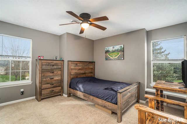 8641 Suntree Drive, Zeeland, MI 49464