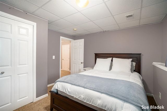 8641 Suntree Drive, Zeeland, MI 49464