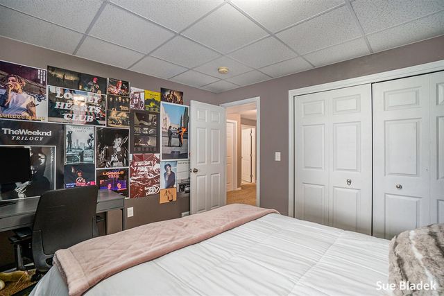 8641 Suntree Drive, Zeeland, MI 49464