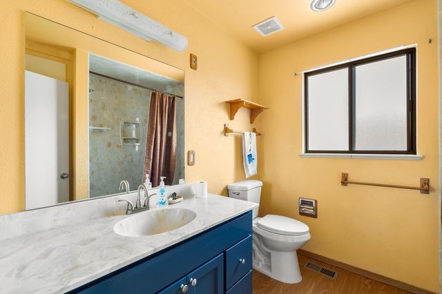 1804 Rita Drive NE, Albuquerque, NM 87106