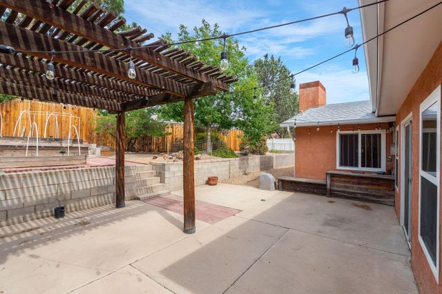 1804 Rita Drive NE, Albuquerque, NM 87106