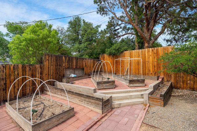 1804 Rita Drive NE, Albuquerque, NM 87106