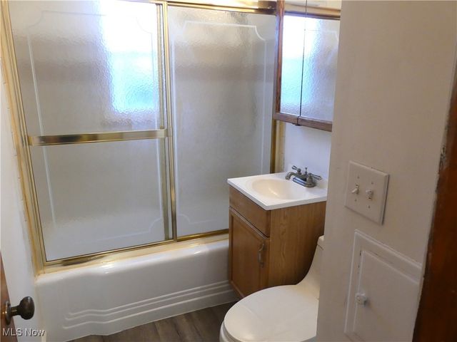 13804 Rockside Road, Garfield Heights, OH 44125