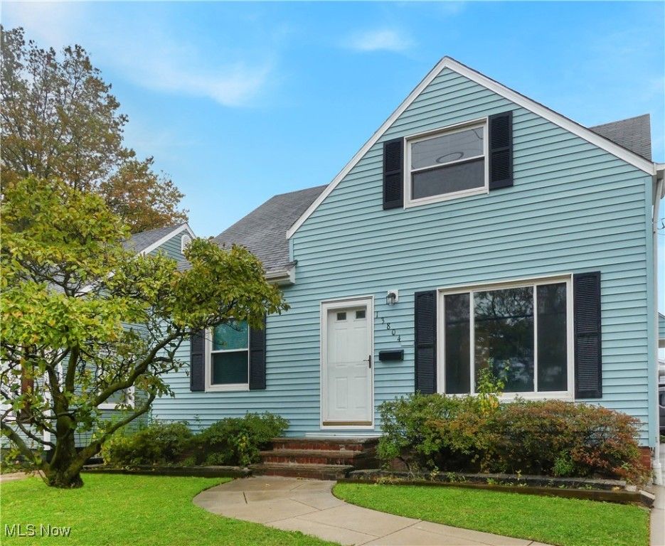 13804 Rockside Road, Garfield Heights, OH 44125