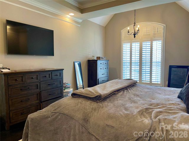 5147 Meadow Park Lane, Hickory, NC 28602