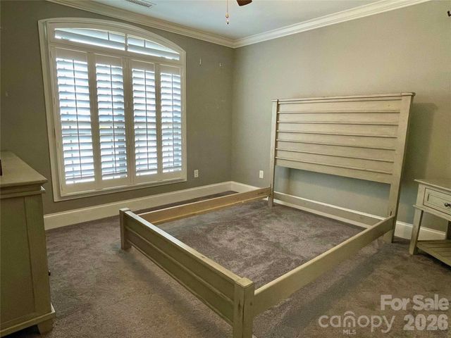 5147 Meadow Park Lane, Hickory, NC 28602