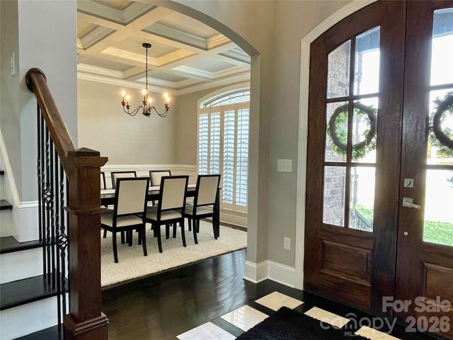 5147 Meadow Park Lane, Hickory, NC 28602