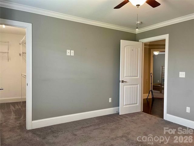 5147 Meadow Park Lane, Hickory, NC 28602