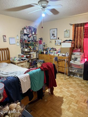 2423 E TRACY Lane 3, Phoenix, AZ 85032