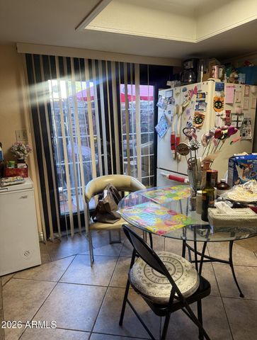 2423 E TRACY Lane 3, Phoenix, AZ 85032