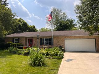 49 Kenwick Circle, Granville, OH 43023