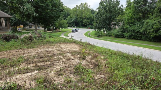 925 Classon Lane, Beech Grove, IN 46107