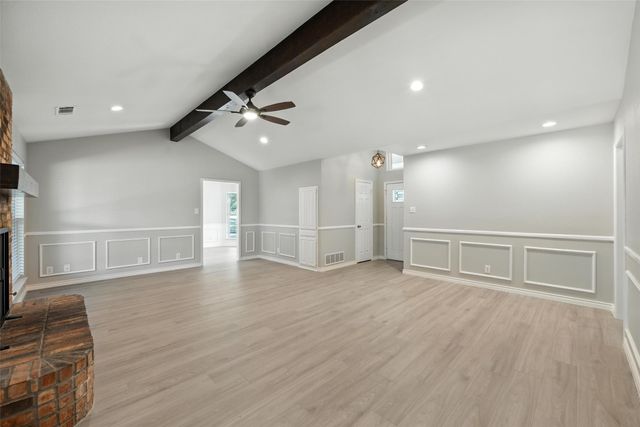 315 Woodlawn Street, Krum, TX 76249