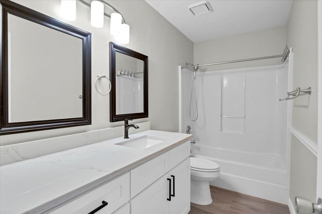 315 Woodlawn Street, Krum, TX 76249